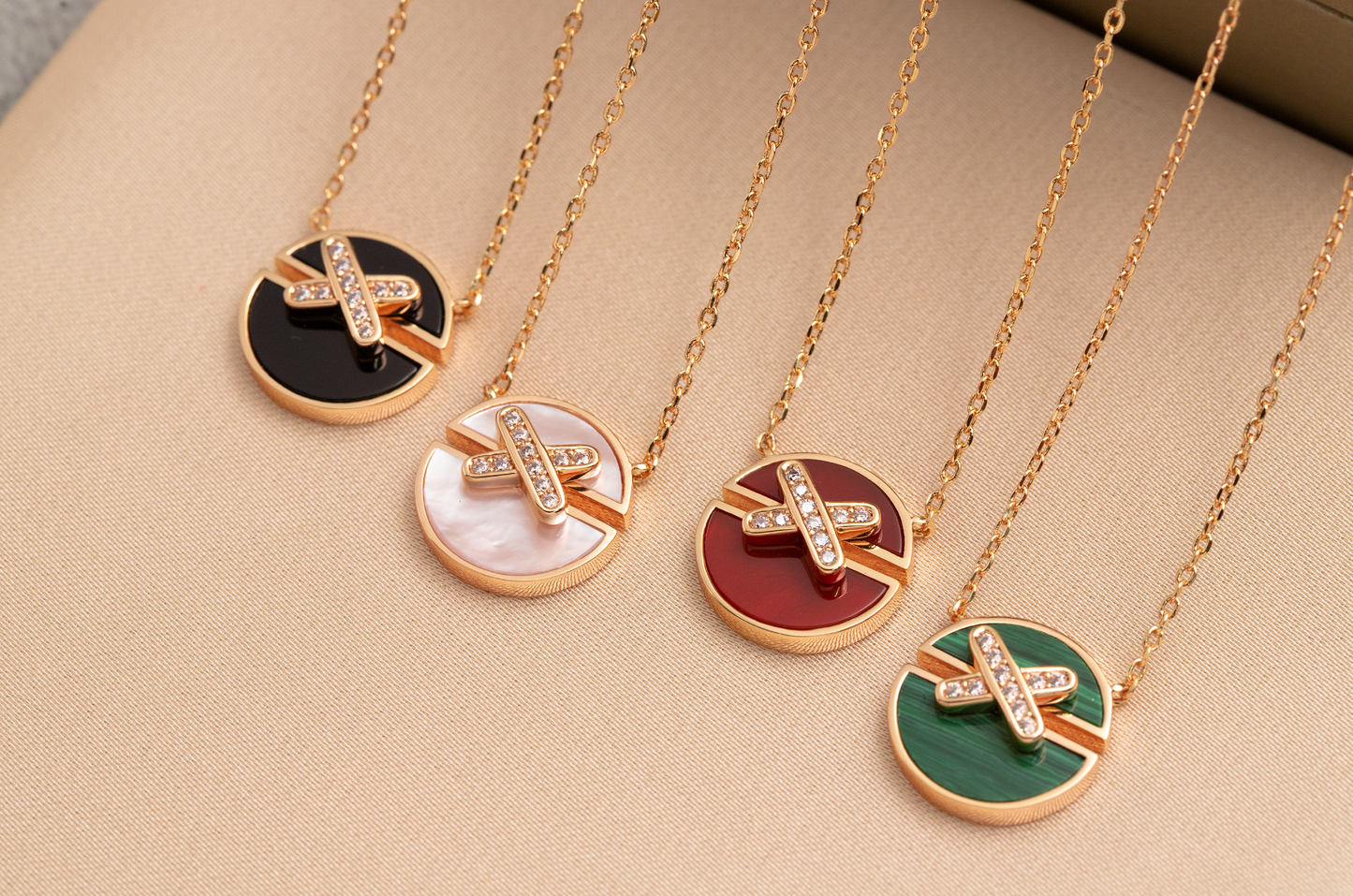 [Mystic]JEUX DE PINK GOLD DIAMOND NECKLACE