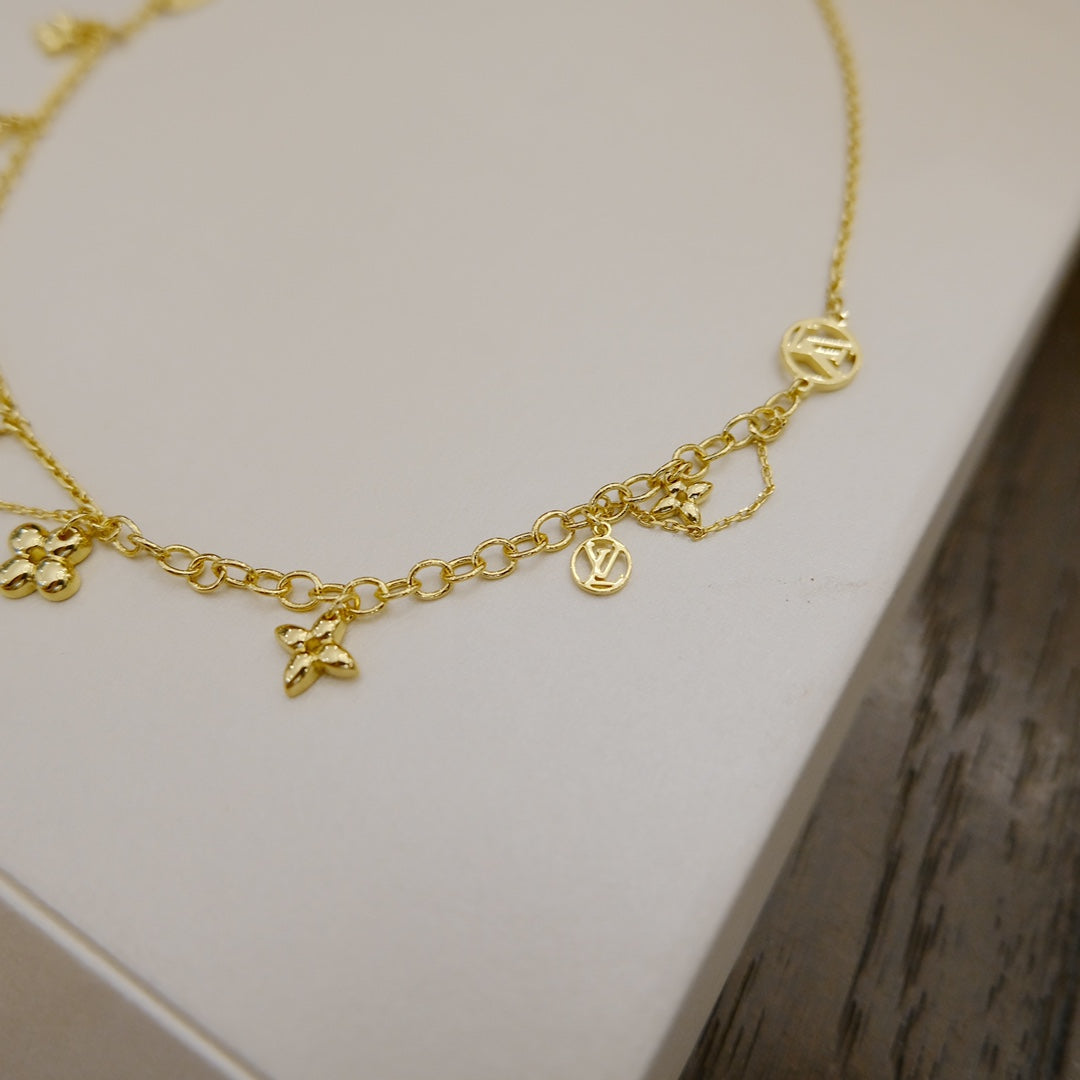 [Mystic]BLOOMING SUPPLE NECKLACE BRASS