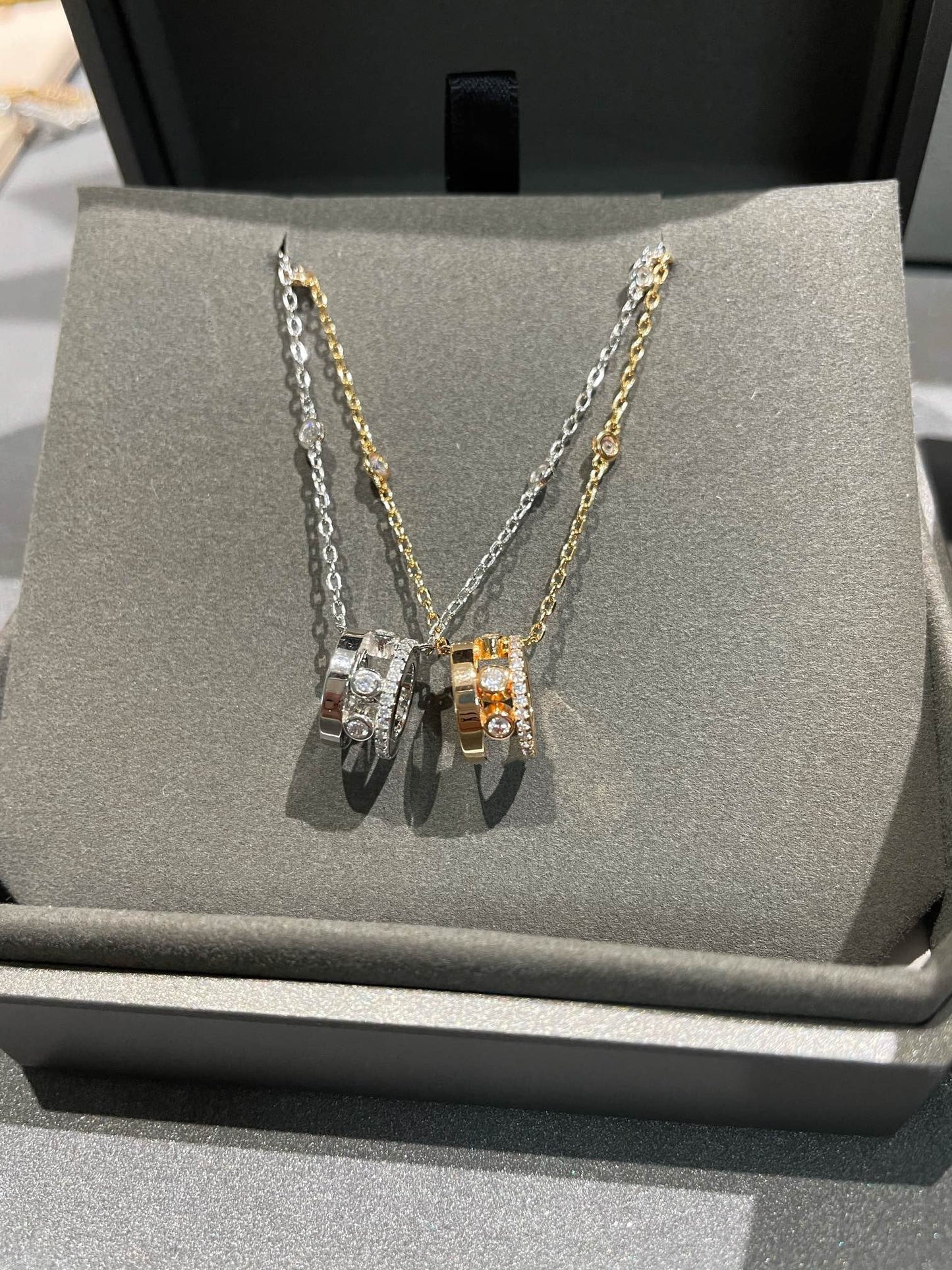 [Mysitc] CHAIN MOVE ROMANE PEDAND NECKLACE