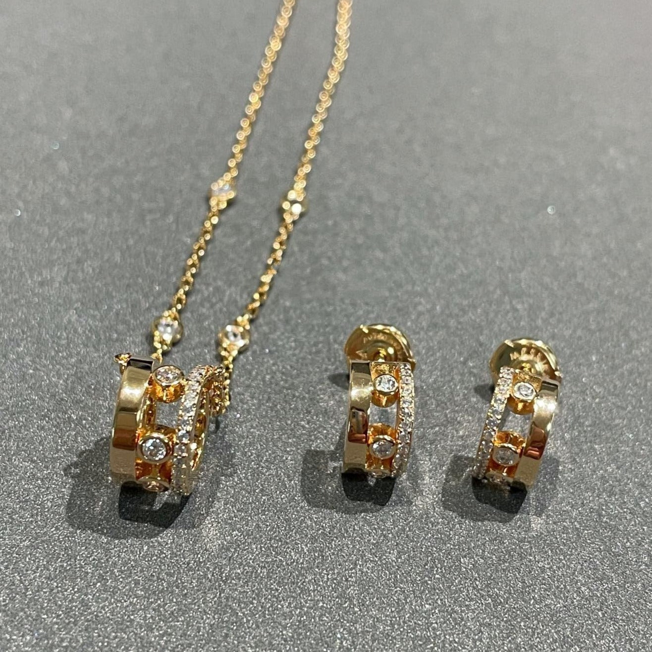 [Mysitc] CHAIN MOVE ROMANE PEDAND NECKLACE