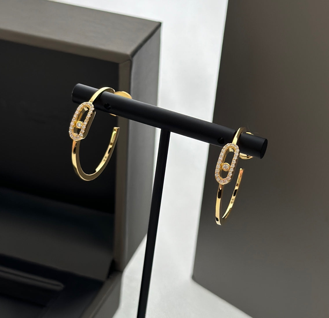 [Mysitc] CREOLES MOVE UNO PM DIAMOND EARRINGS