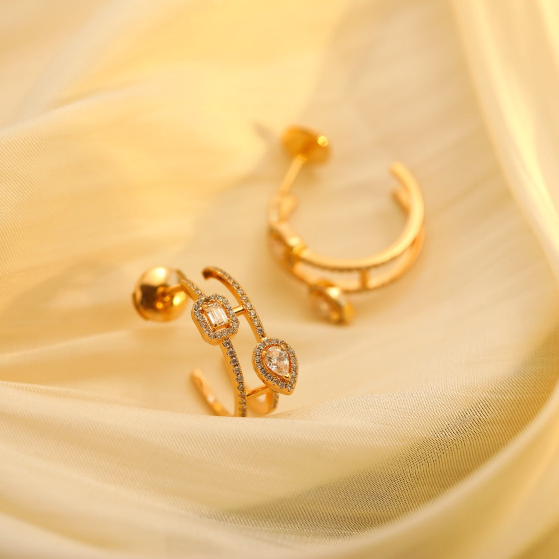 [Mysitc] CREOLES MY TWIN 2 RANGS SILVER DIAMOND EARRINGS