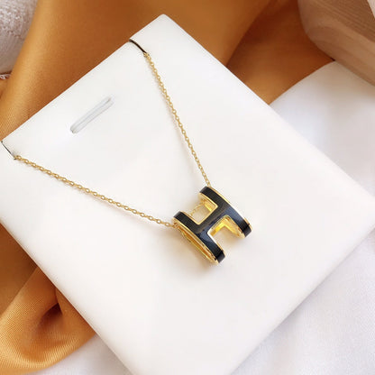 [Mystic]HM CLIC BLACK ENAMEL GOLD NECKLACE