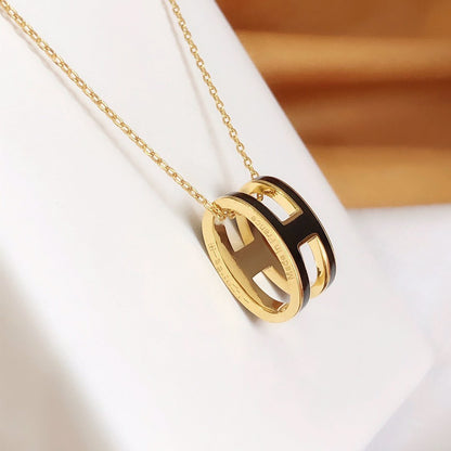 [Mystic]HM CLIC BLACK ENAMEL GOLD NECKLACE