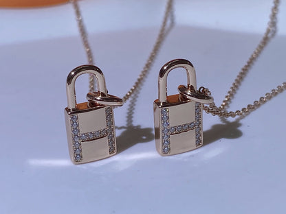 [Mystic]HM ADVANCED NICHE LOCK HEAD NECKLACE DIAMONDS