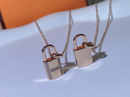 [Mystic]HM ADVANCED NICHE LOCK HEAD NECKLACE DIAMONDS