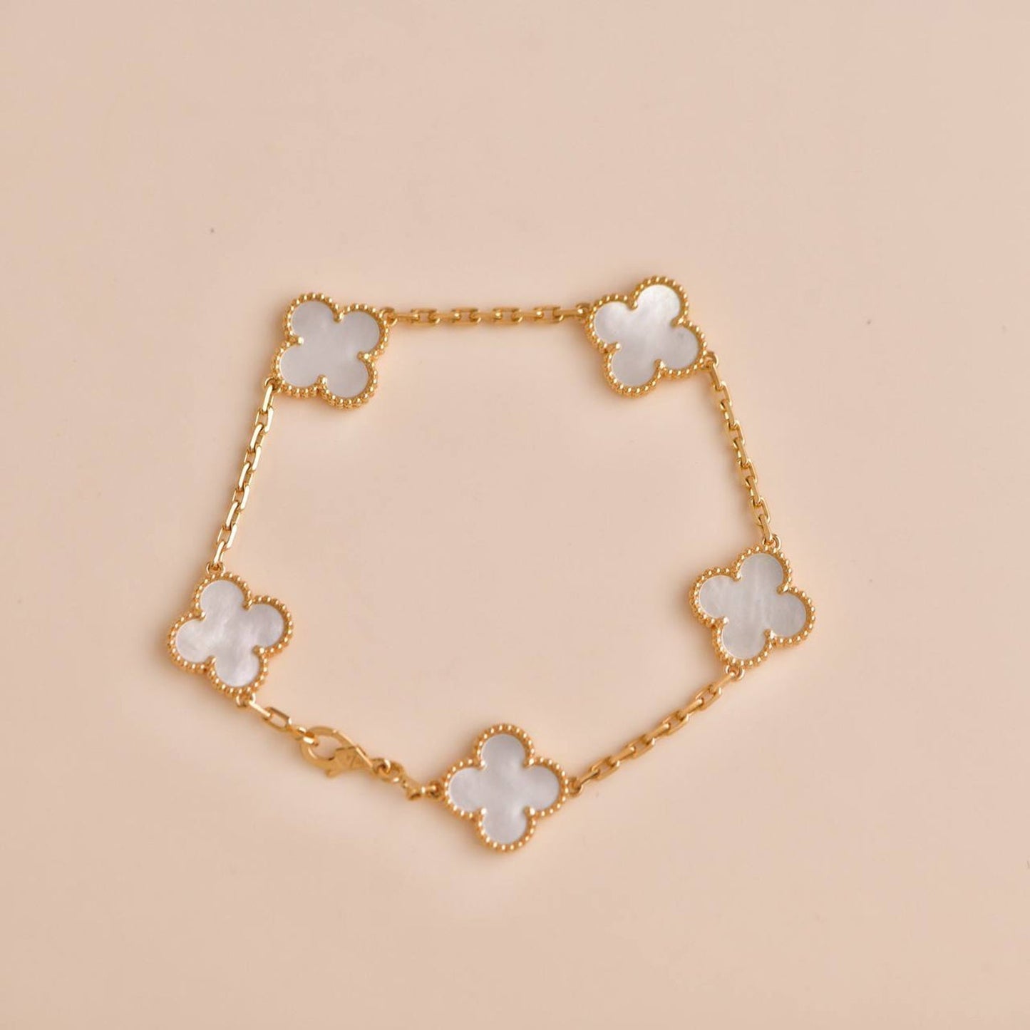 [Mystic]CLOVER  5 MOTIF WHITE MOP BRACELET