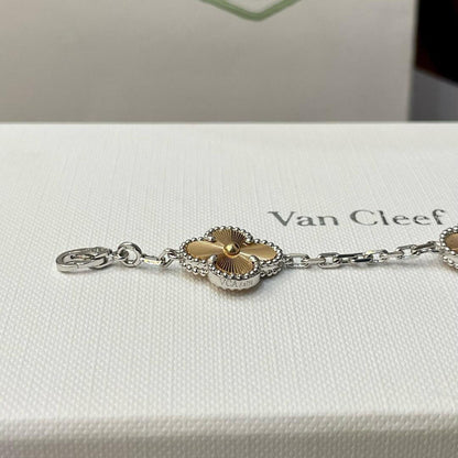 [Mystic]CLOVER  5 MOTIFS  CHRISTMAS LIMITED EDITION BRACELET-w