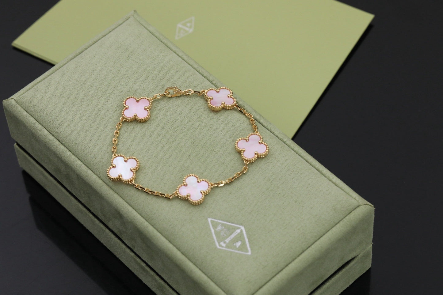 [Mystic]CLOVER 5 PINK  FRITILLARY BRACELET