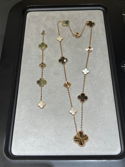 [Mystic] 25 NEW CLOVER 15 MOTIFS GRAY MOTHER-OF-PEARL