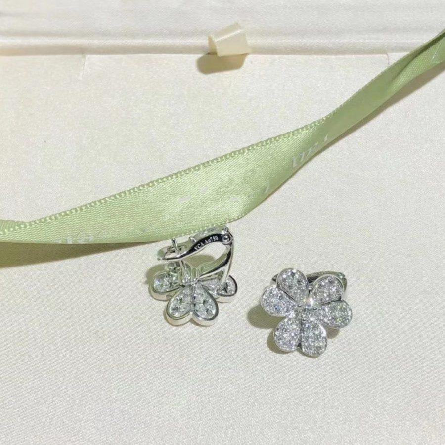 [Mystic]FRIVOLE SILVER FLOWER DIAMOND EARRINGS