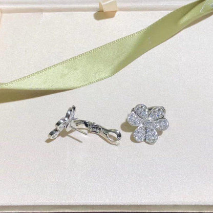 [Mystic]FRIVOLE SILVER FLOWER DIAMOND EARRINGS