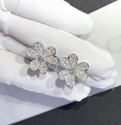 [Mystic]FRIVOLE SILVER FLOWER DIAMOND EARRINGS