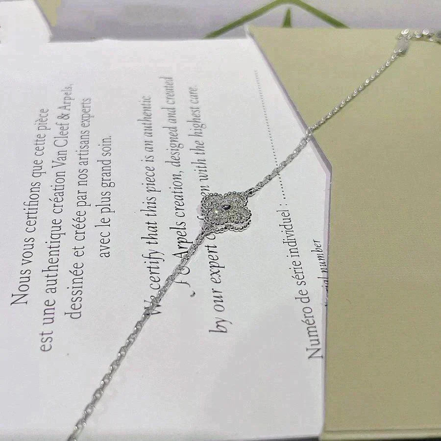 [Mystic]CLOVER  SINGLE FLOWER BRACELET SILVER