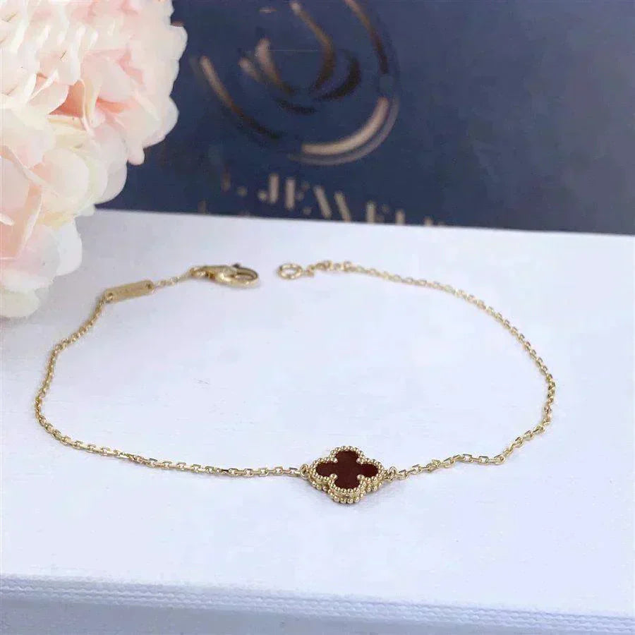 [Mystic]CLOVER  CARNELIAN SINGLE FLOWER BRACELET