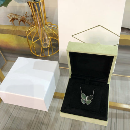 [Mystic]LARGE BUTTERFLY SILVER PENDANT DIAMOND NECKLACE