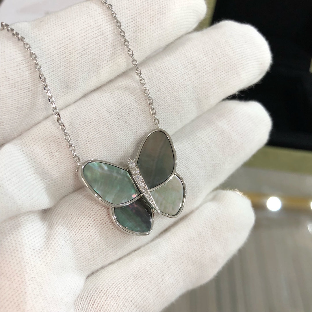 [Mystic]LARGE BUTTERFLY SILVER PENDANT DIAMOND NECKLACE