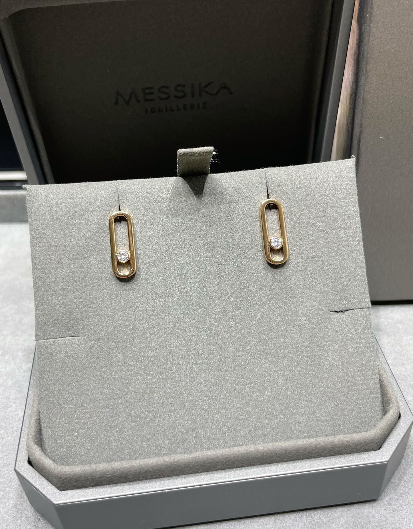[Mysitc] MOVE UNO SMALL 1 DIAMOND EARRINGS